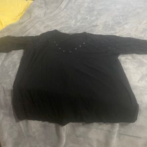 Torrid size 5 black top